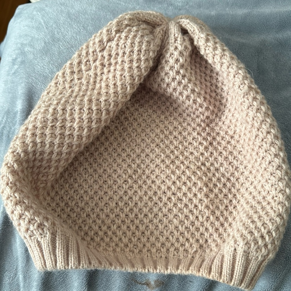 Loose beanie